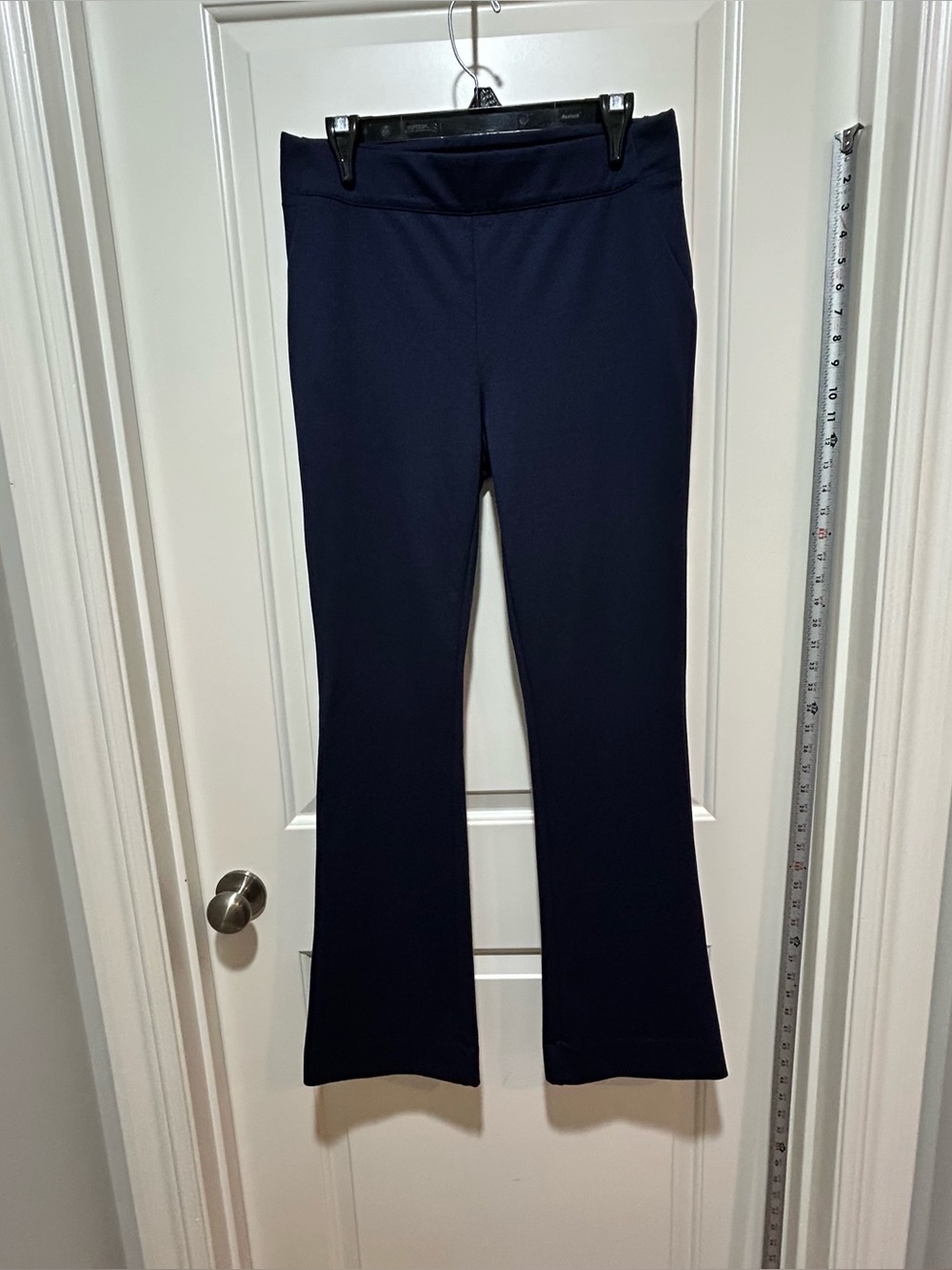 Simply Vera Wang Women's size M Navy Pull On Bootcut Ponte Pants. Like New.